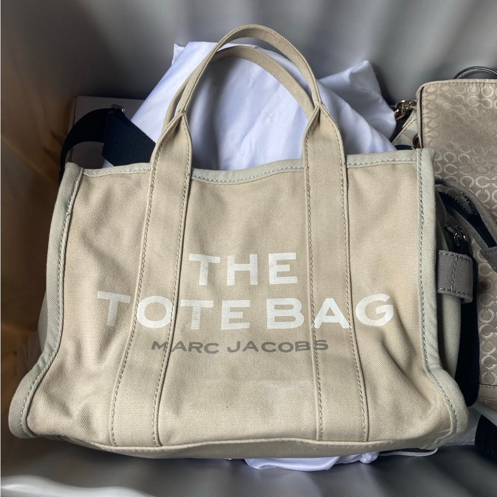 Marc Jacobs The Tote Bag